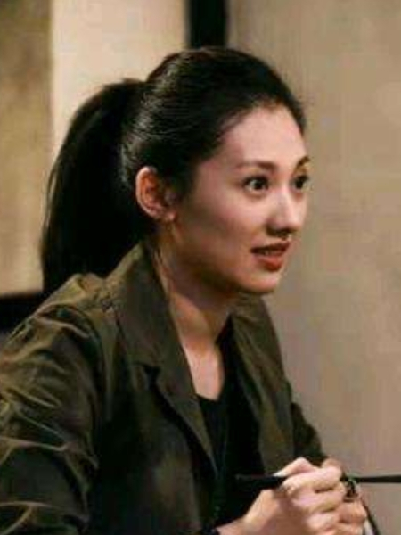 连莲（悬疑爱情剧《阳光之下》中的角色）