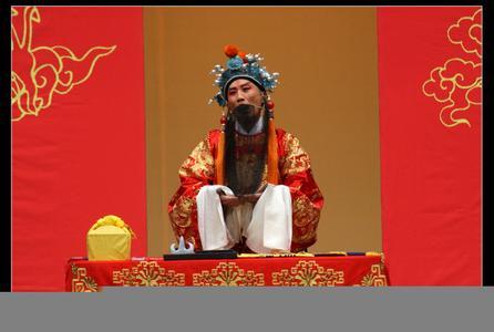 崔英(重庆市京剧团京剧老生)