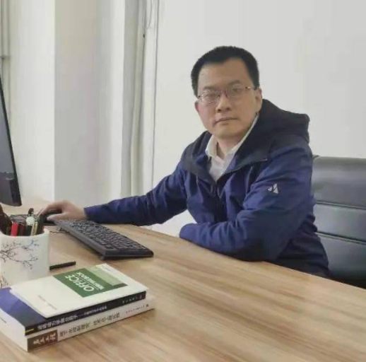 王栋(中国海洋大学教授)