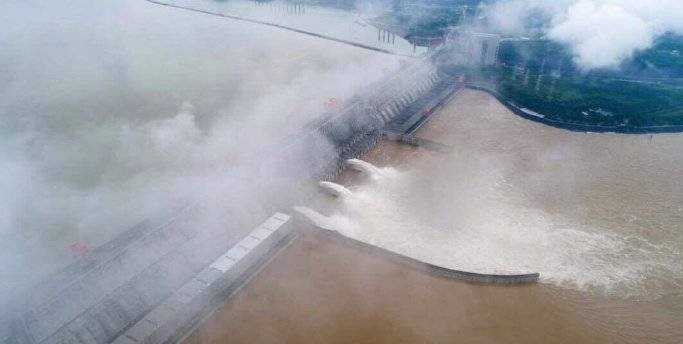 三峡大坝开启3孔泄洪,到底是抗旱还是泄洪?