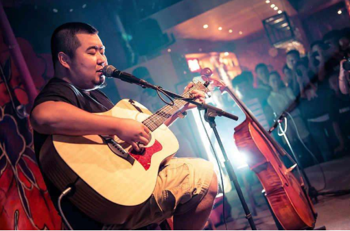 《梦遗少年》歌词内容是什么?