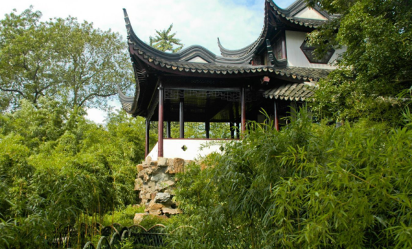 “清风明月本无价”的下一句是什么？